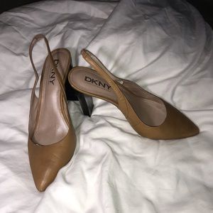 DKNY heels 4” Size 8.5